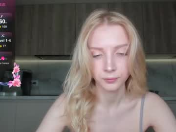 Бесплатный порно видеочат с девушкой Alice