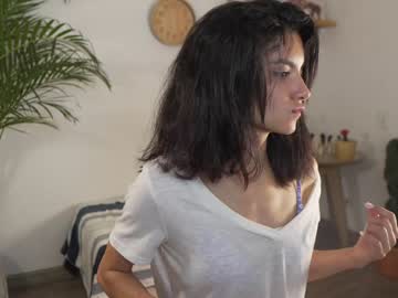 Бесплатный порно видеочат с девушкой Linda Restrepo